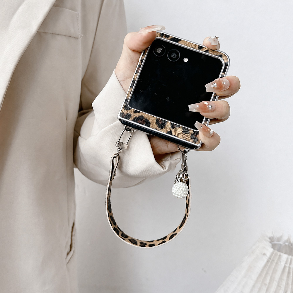 ヒョウ柄折りたたみフリップ電話ケース Motorola Ra - Men Accessories For Hand のレビューと価格