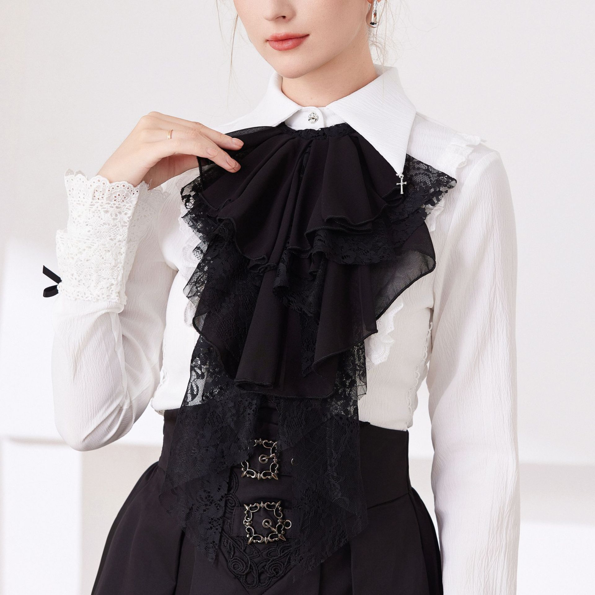 ヴィクトリアンジャボット（女性用・男性用）ルネサンス・エリザ - Men'S Victorian Accessories のレビューと価格