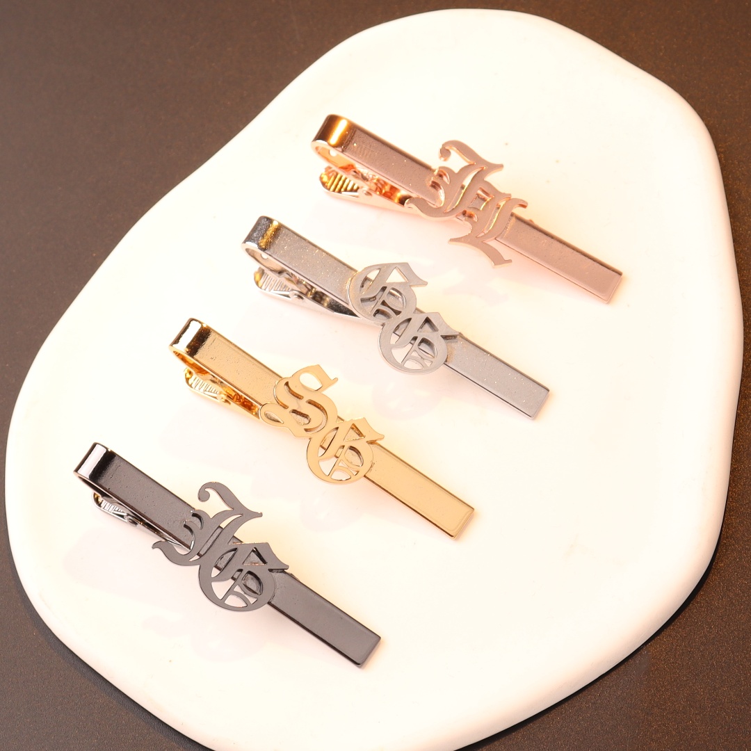 カスタム名イニシャルネクタイクリップ男性用結婚式ネクタイネク - Men Accessories Name のレビューと価格