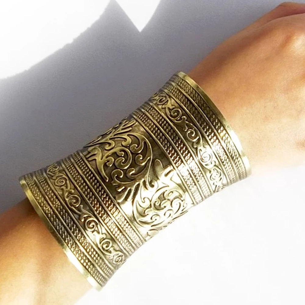 ヴィンテージ合金ワイドカフブレスレット女性男性ジプシーチベッ - Men Accessories India のレビューと価格